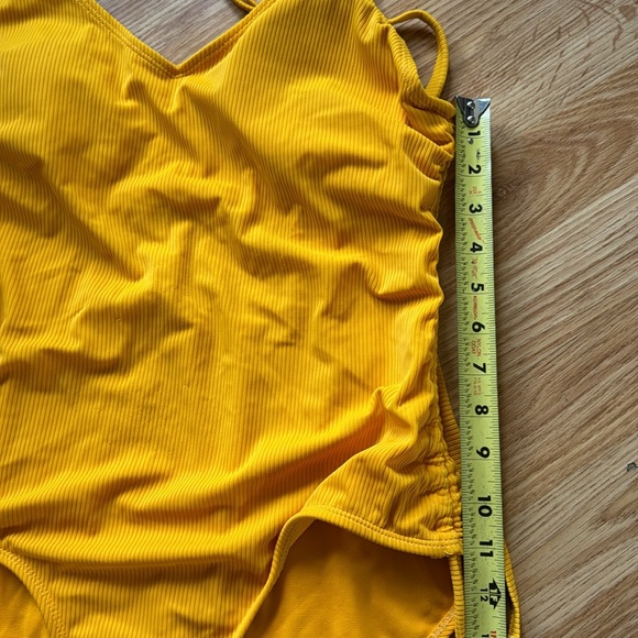 Cute Yellow One Piece - size L - Picture 10 of 12